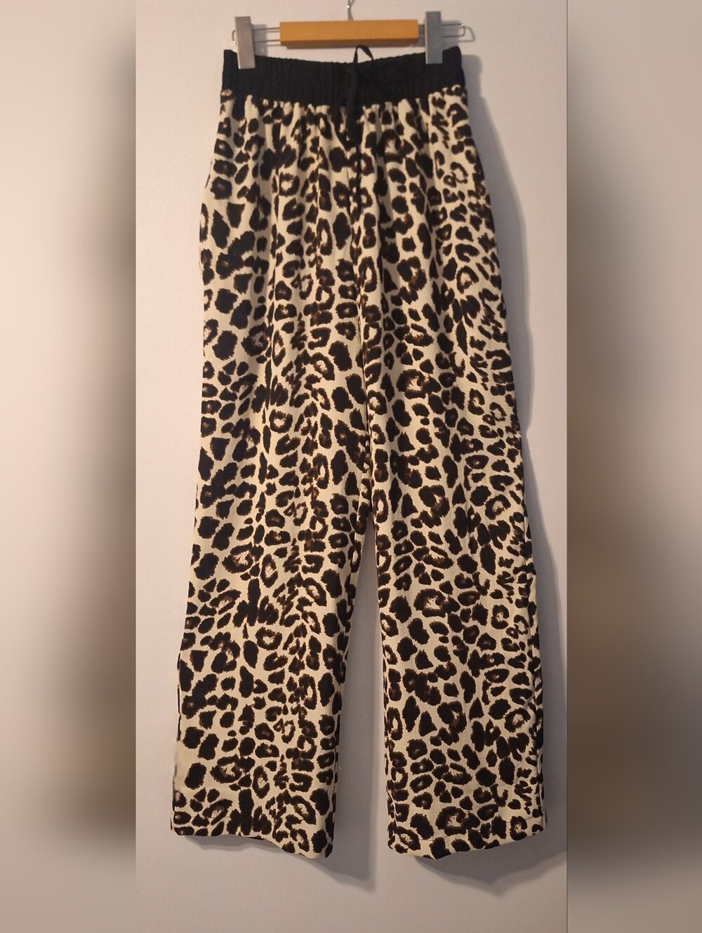 Monteau Leopard Print Wide Leg Pants in Black & Cream